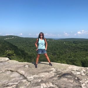 Meet your Posher, Cat